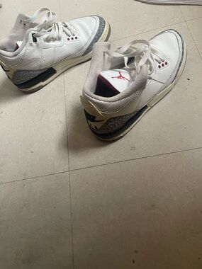 Air Jordan Kids' White/Gray Retro Basketball Sneakers